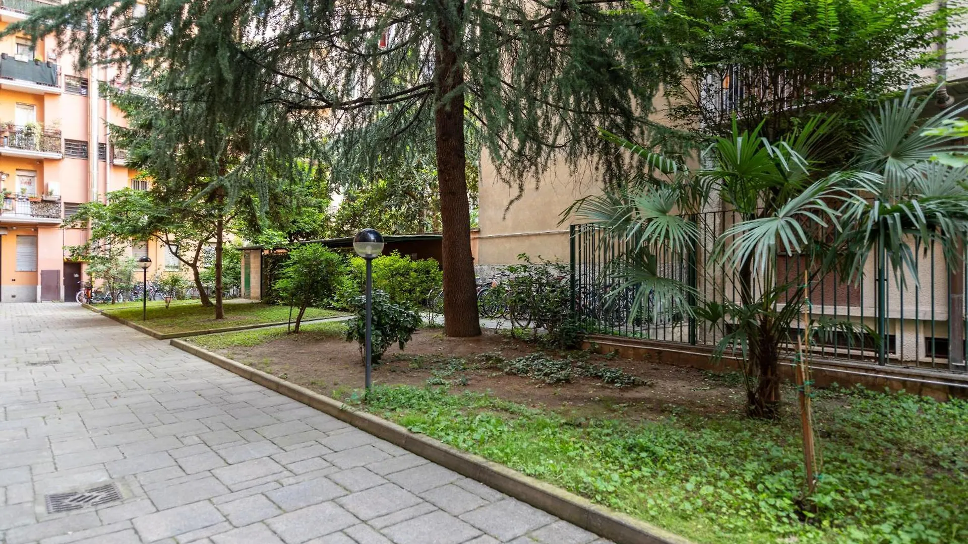 Apartament Caracciolo, 28 - Ampio Per 5, Posizione Perfetta Mediolan