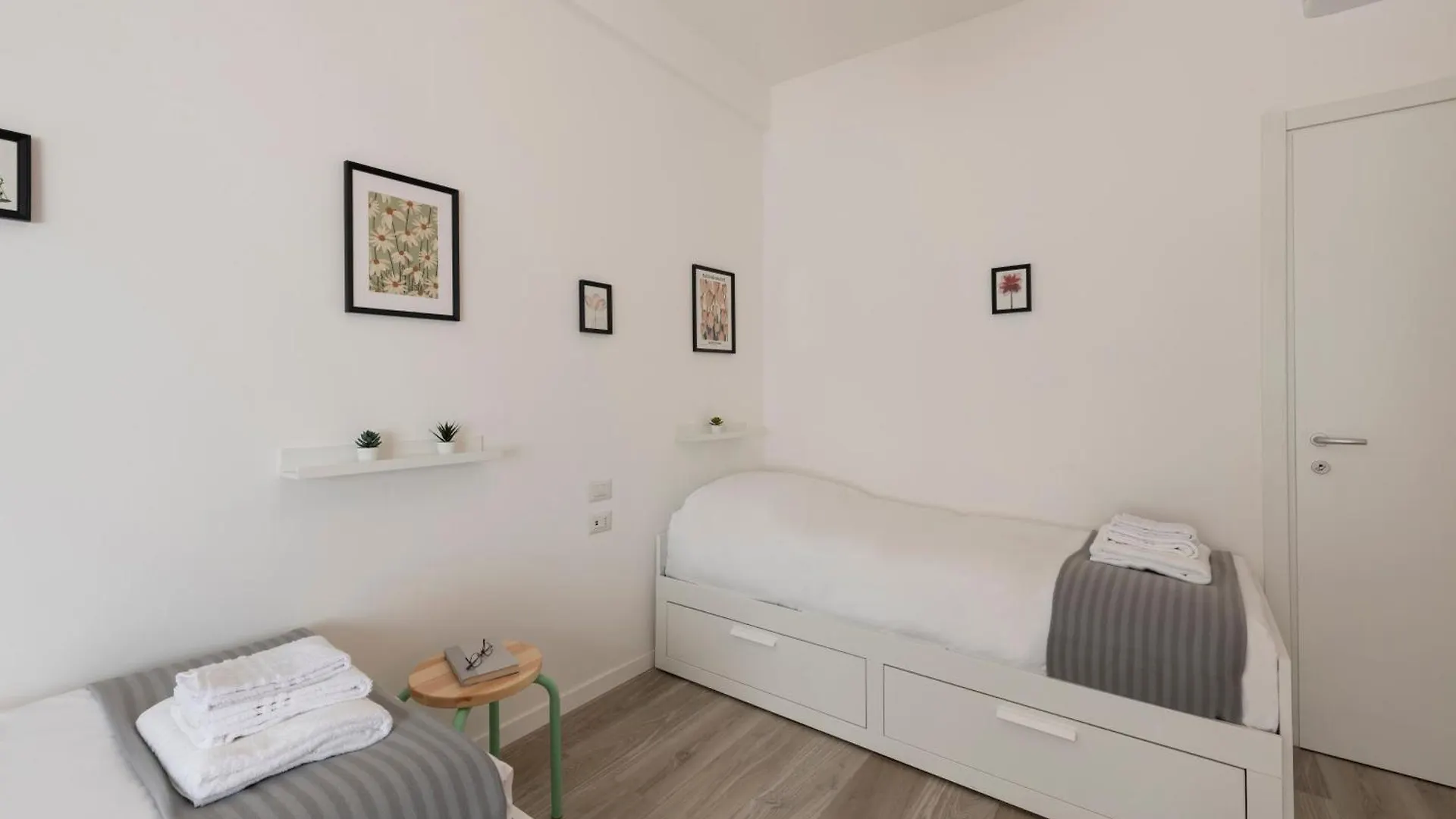 Caracciolo, 28 - Ampio Per 5, Posizione Perfetta Apartment Milan Italy
